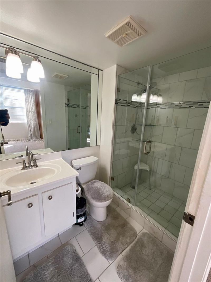 7690 NW 18th St, Unit 303, Margate, FL 33063 Photo