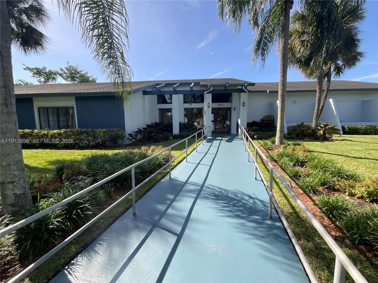 7690 NW 18th St, Unit 303, Margate, FL 33063 Photo