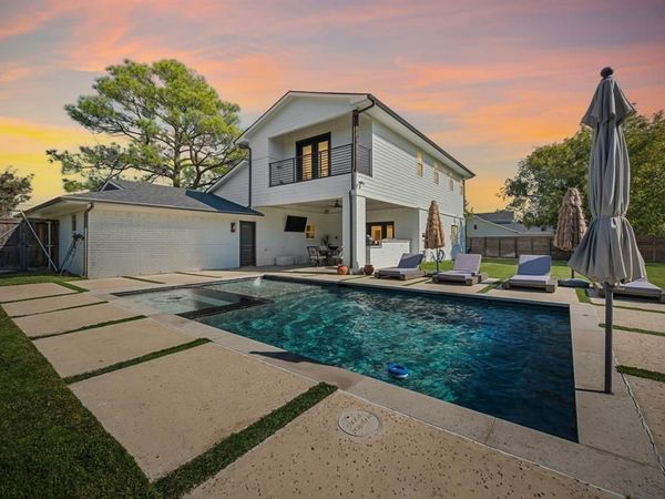 504 Main Street, Roanoke, TX 76262