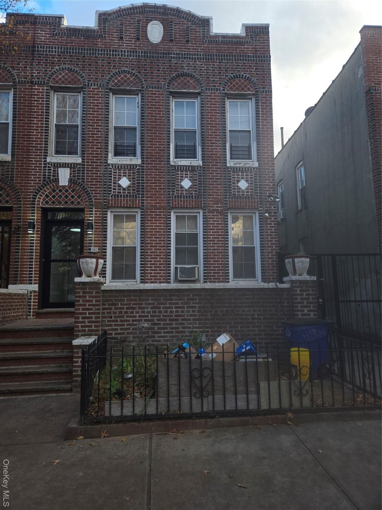 1136 Saint Marks Avenue, Unit 4, Brooklyn, NY 11213 Main Photo
