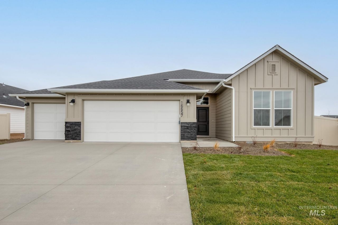 16657 Sentinel Ave, Caldwell, ID 83607 Main Photo