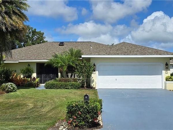 1747 Sandpiper ST, Unit B, NAPLES, FL 34102