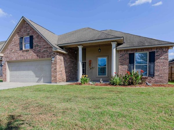 16450 Timberstone Dr, Prairieville, LA 70769