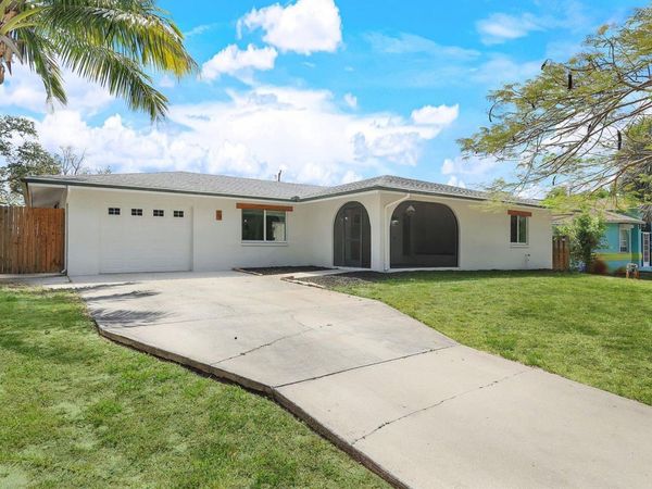 79 CONSTITUTION DRIVE, NAPLES, FL 34112