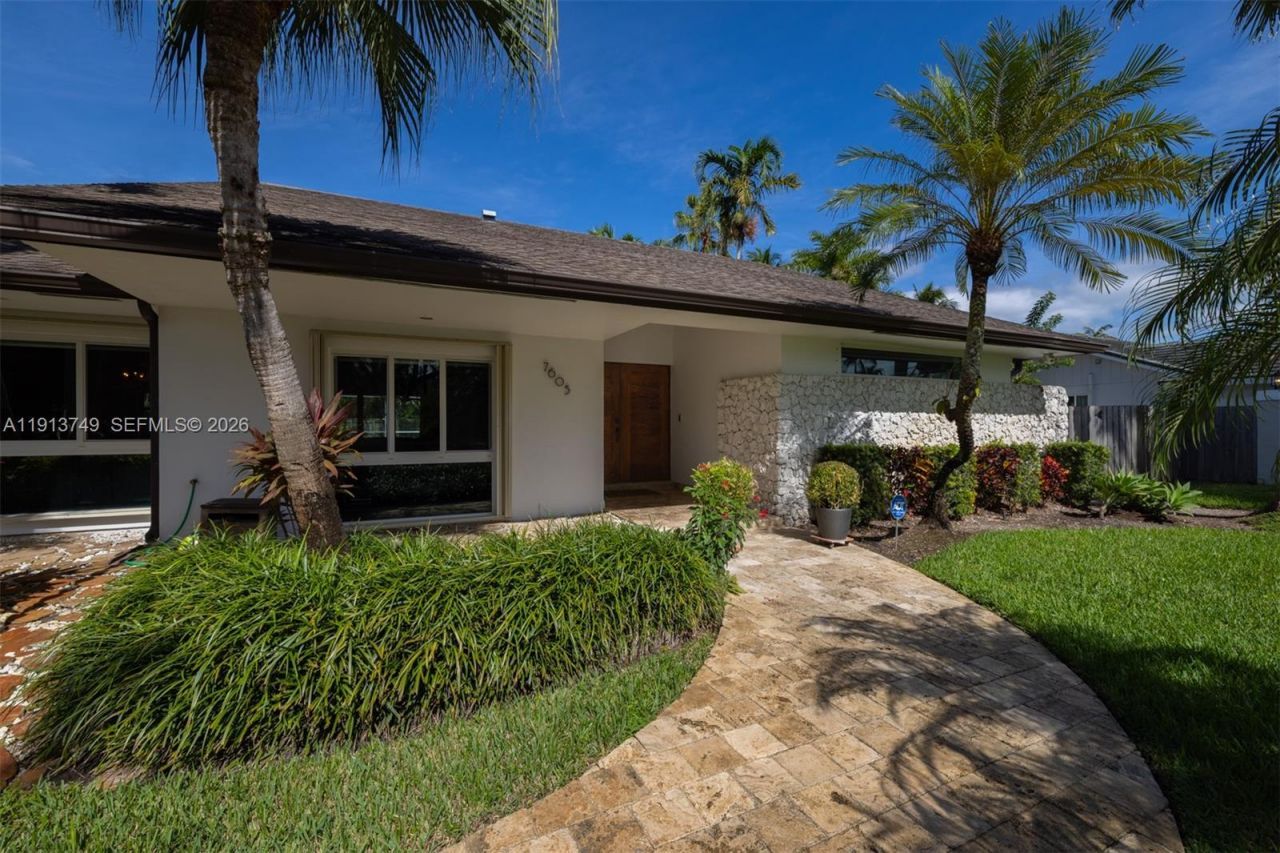 7605 SW 178th Ter, Palmetto Bay, FL 33157 Photo