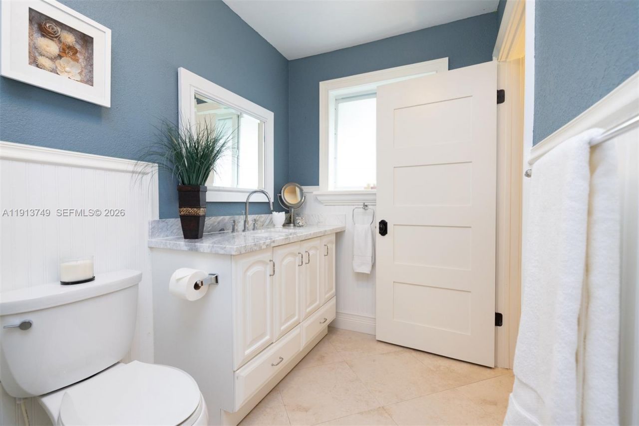 7605 SW 178th Ter, Palmetto Bay, FL 33157 Photo