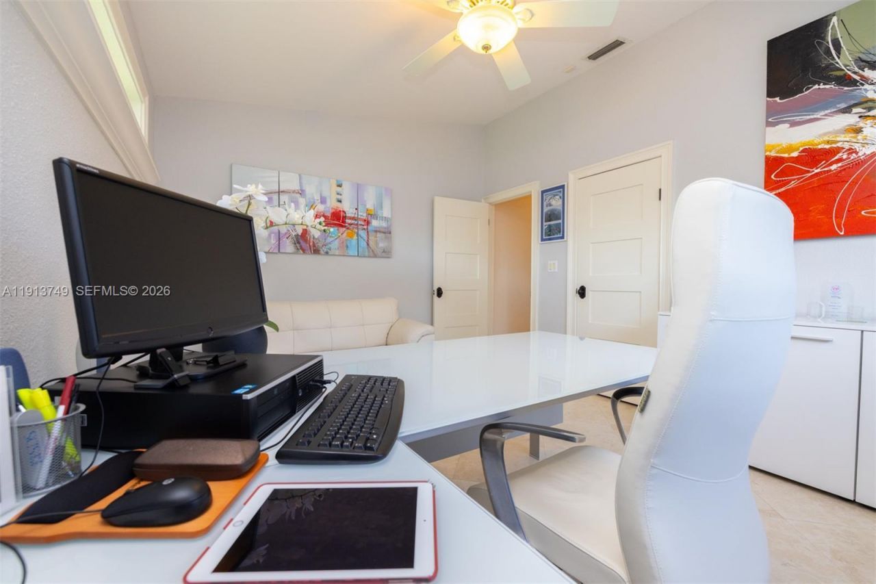 7605 SW 178th Ter, Palmetto Bay, FL 33157 Photo