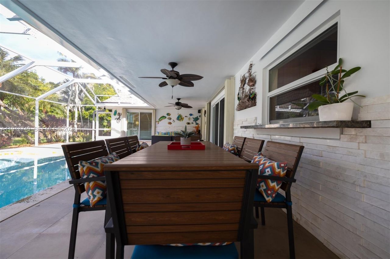 7605 SW 178th Ter, Palmetto Bay, FL 33157 Photo