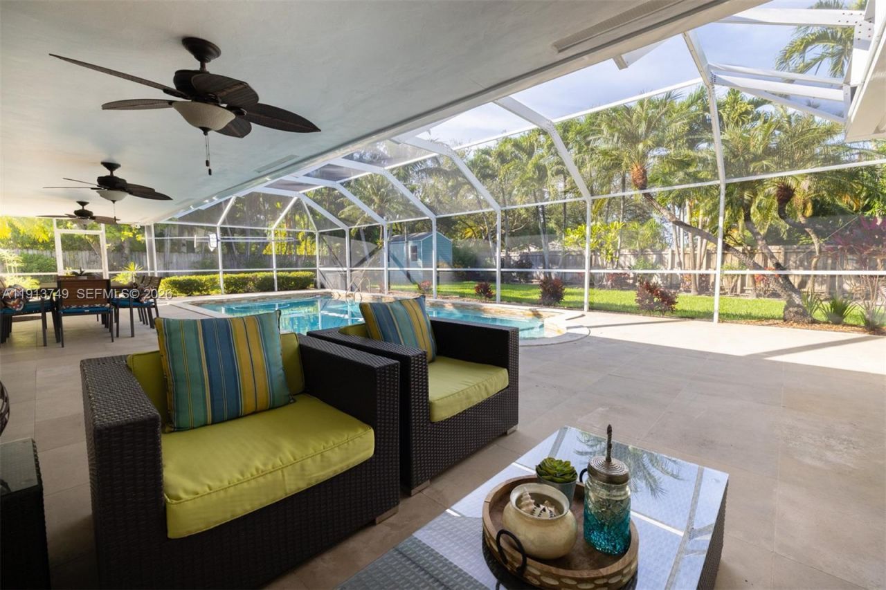 7605 SW 178th Ter, Palmetto Bay, FL 33157 Photo