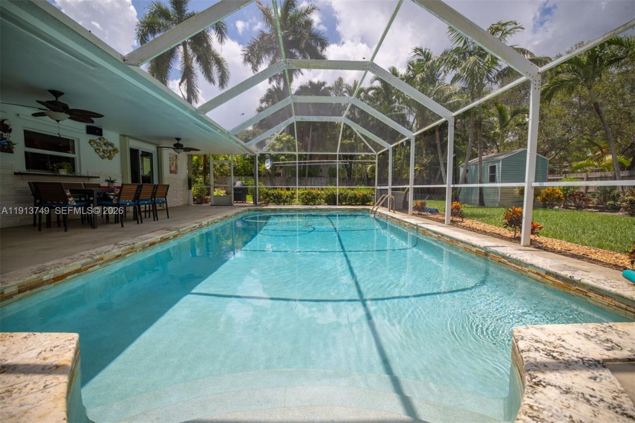 7605 SW 178th Ter, Palmetto Bay, FL 33157 Photo