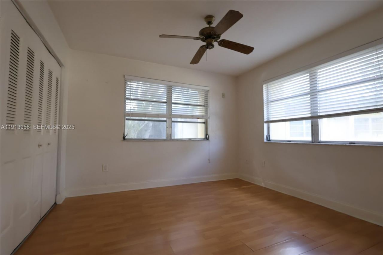 7825 Miller Dr, Unit C211, Miami, FL 33155 Photo