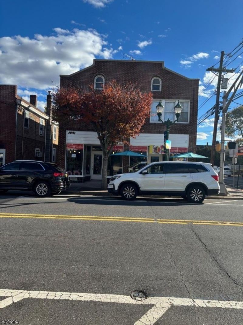 2 E Somerset St, Raritan, NJ 08869 Main Photo