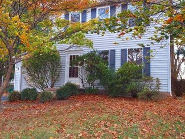 2009 LAUREL GLEN DRIVE, HARRISBURG, PA 17110