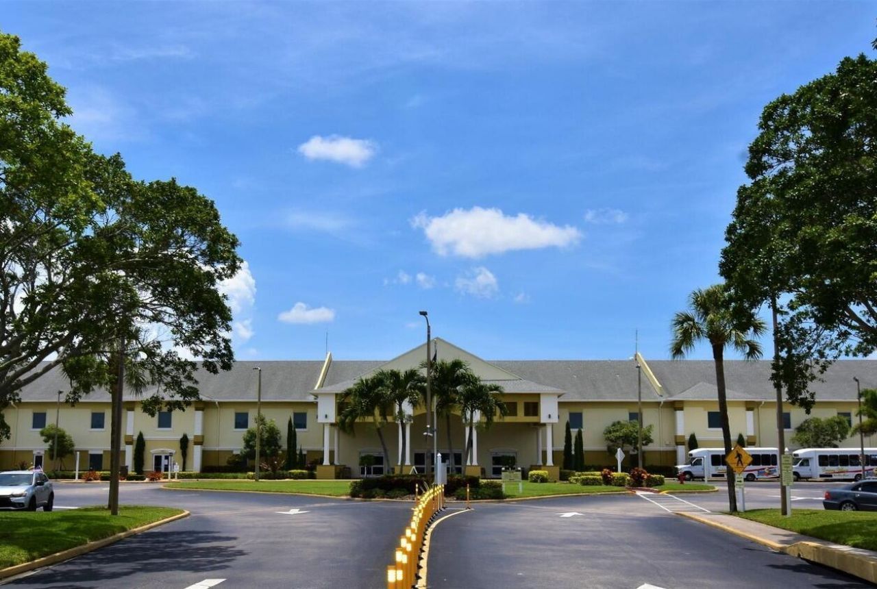 203 Southampton A, West Palm Beach, FL 33417 Photo