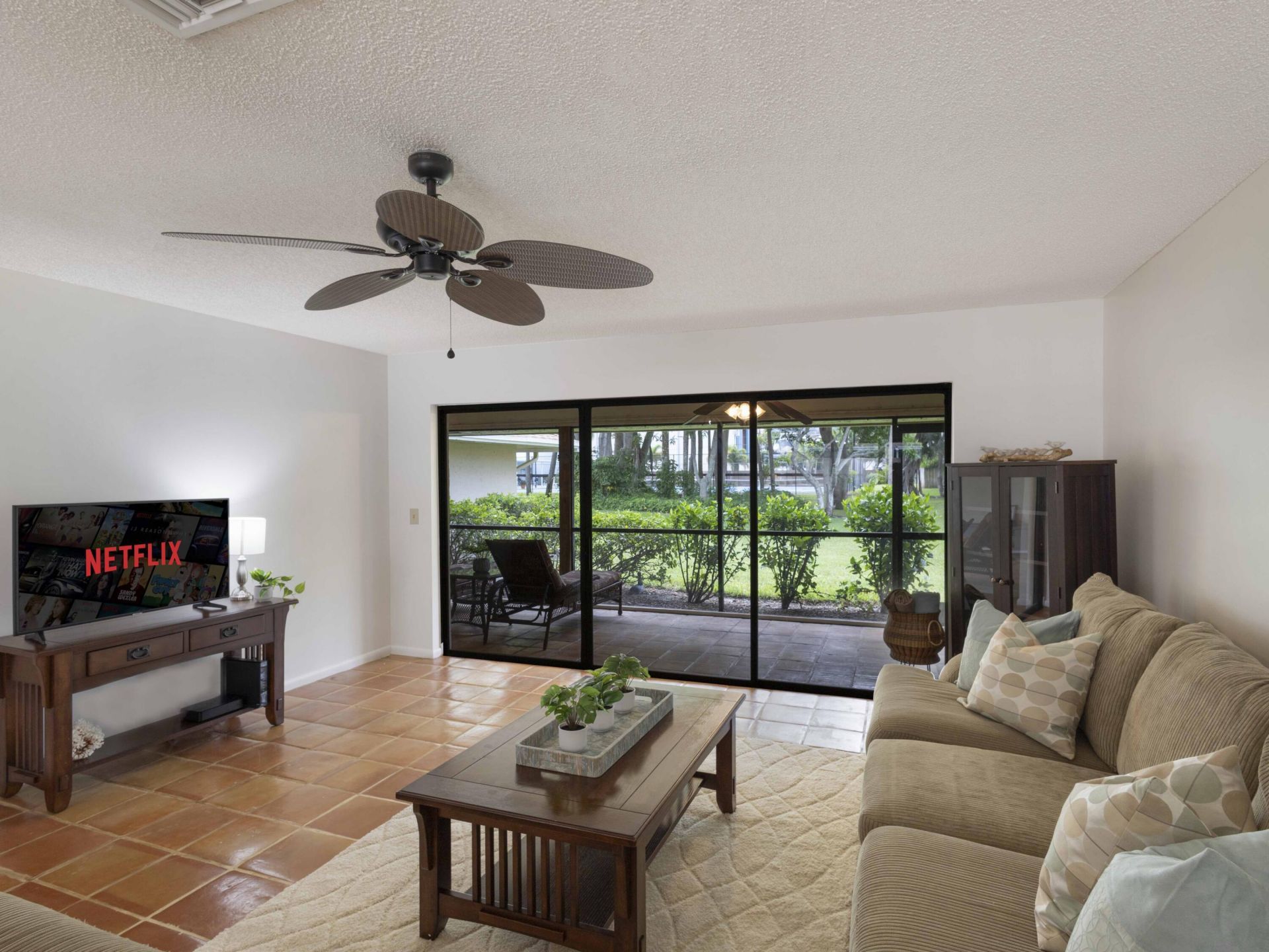 6 S Lakeshore Drive, Hypoluxo, FL 33462 Photo