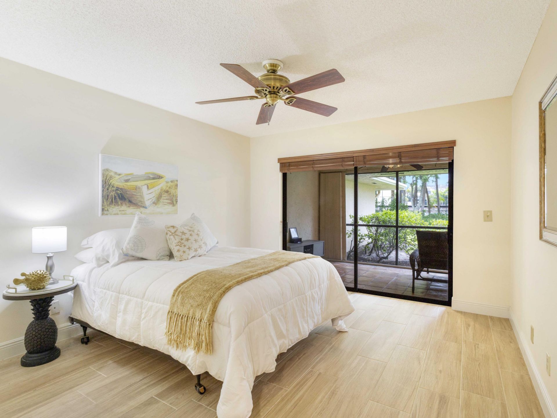 6 S Lakeshore Drive, Hypoluxo, FL 33462 Photo