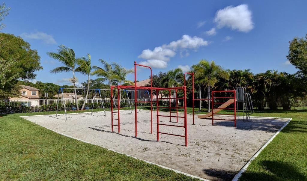 5411 Place Lake Drive, Fort Pierce, FL 34951 Photo