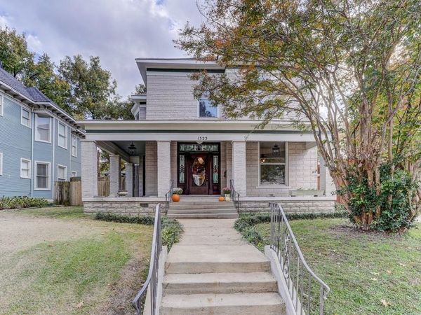 1323 CARR AVE, Memphis, TN 38104