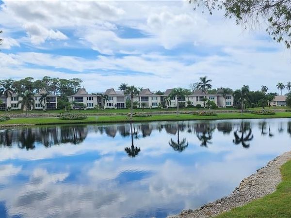 69 Georgetown BLVD, Unit 69, NAPLES, FL 34112