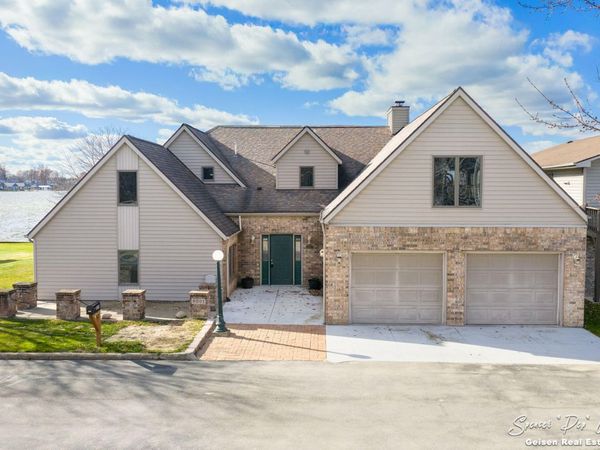 8591 Hidden Trail, Orleans, MI 48865