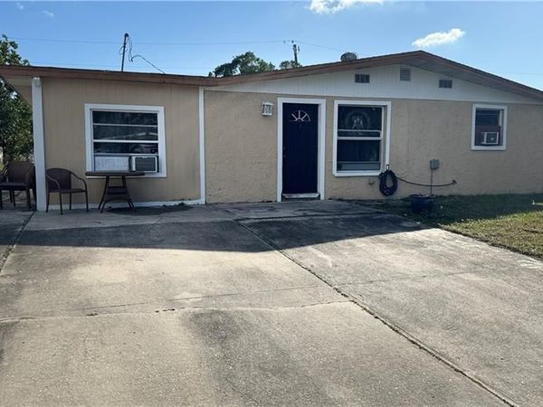 2184 Coronet ST, FORT MYERS, FL 33907