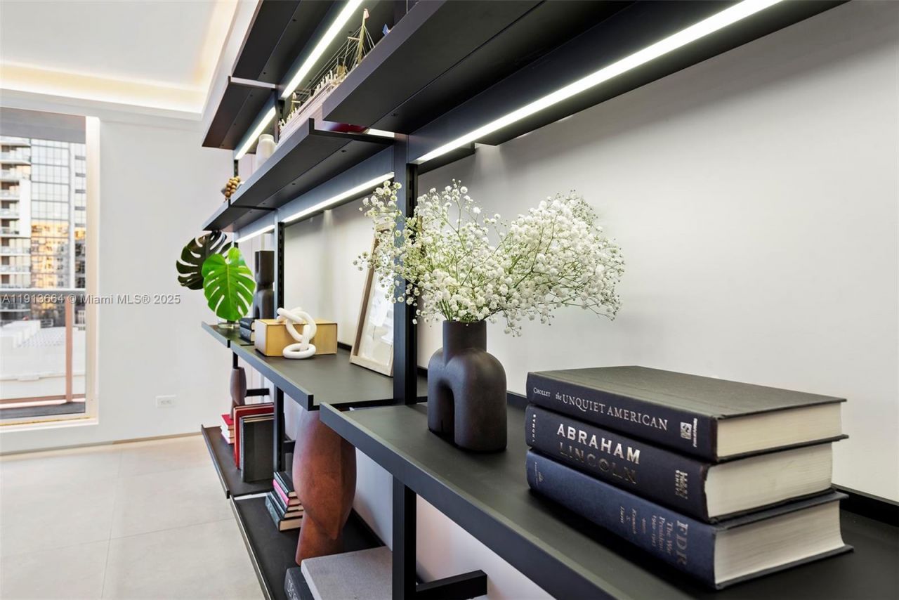 2301 Collins Ave, Unit 1004, Miami Beach, FL 33139 Photo