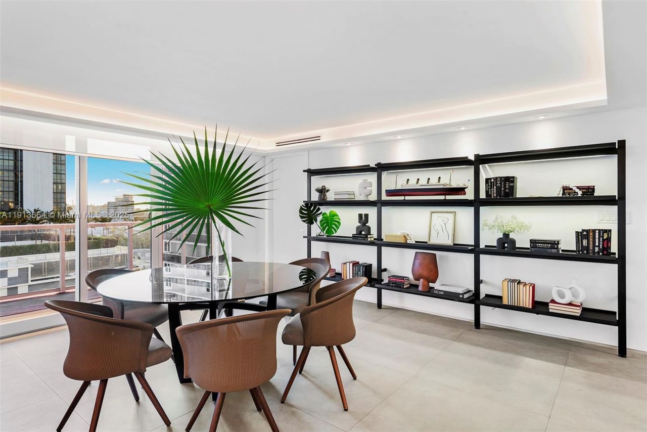 2301 Collins Ave, Unit 1004, Miami Beach, FL 33139 Photo