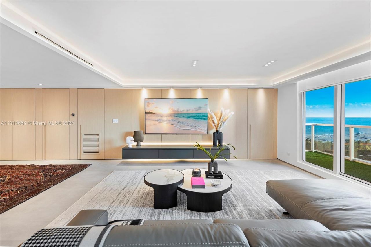 2301 Collins Ave, Unit 1004, Miami Beach, FL 33139 Photo