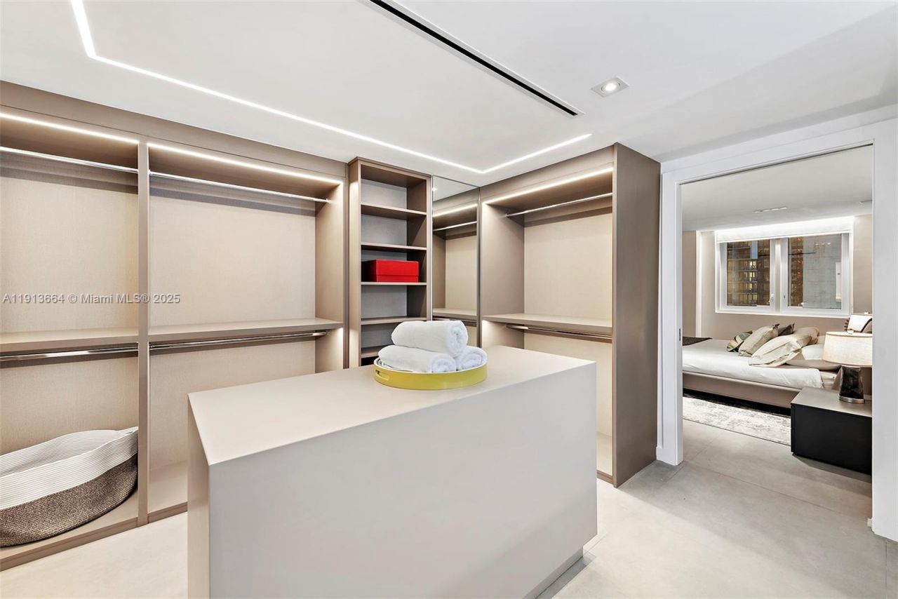 2301 Collins Ave, Unit 1004, Miami Beach, FL 33139 Photo