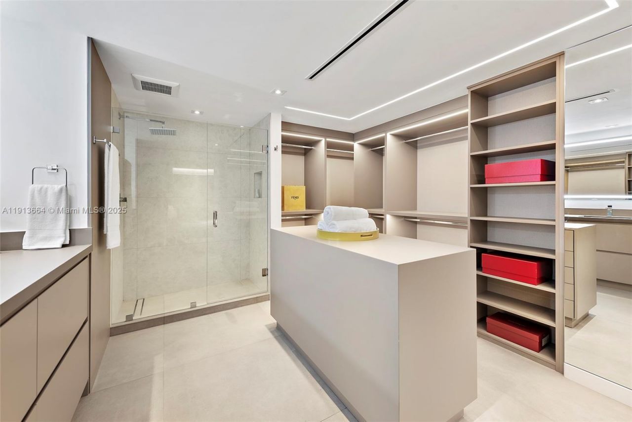 2301 Collins Ave, Unit 1004, Miami Beach, FL 33139 Photo