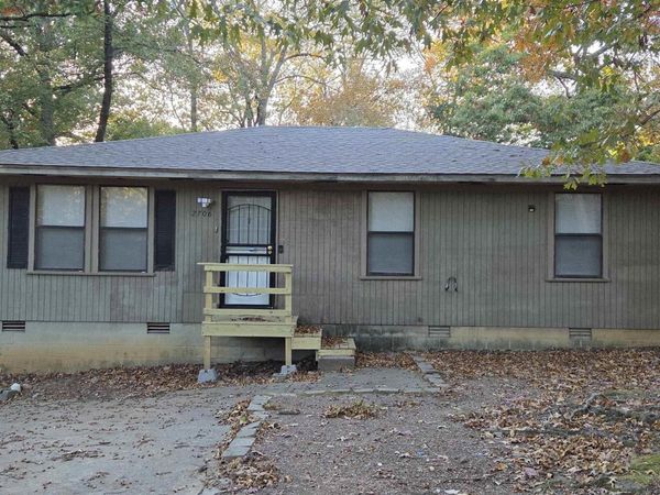 2706 Longcoy Street, Little Rock, AR 72204