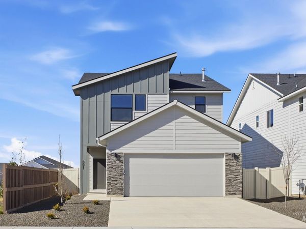 891 N Mirror Creek Way, Meridian, ID 83642