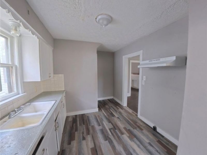 801 Storer Avenue, Akron, OH 44320 Photo 7