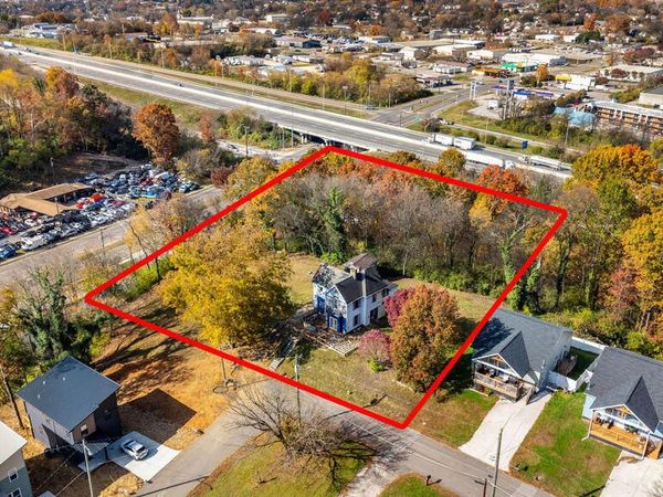 2621 Summit Ave, Knoxville, TN 37917