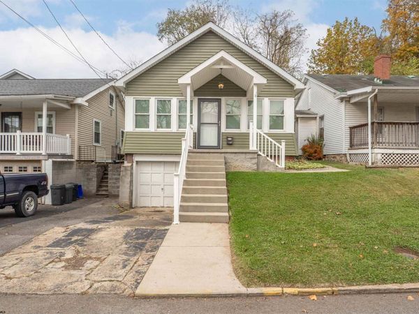 1109 Gaston Avenue, Fairmont, WV 26554
