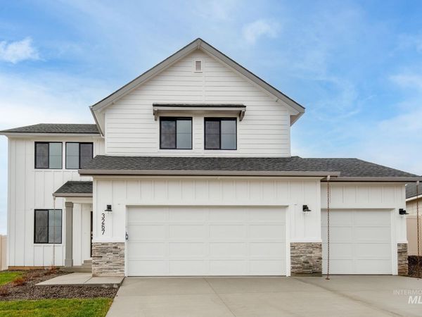 3267 N Waterbrook Way, Star, ID 83669