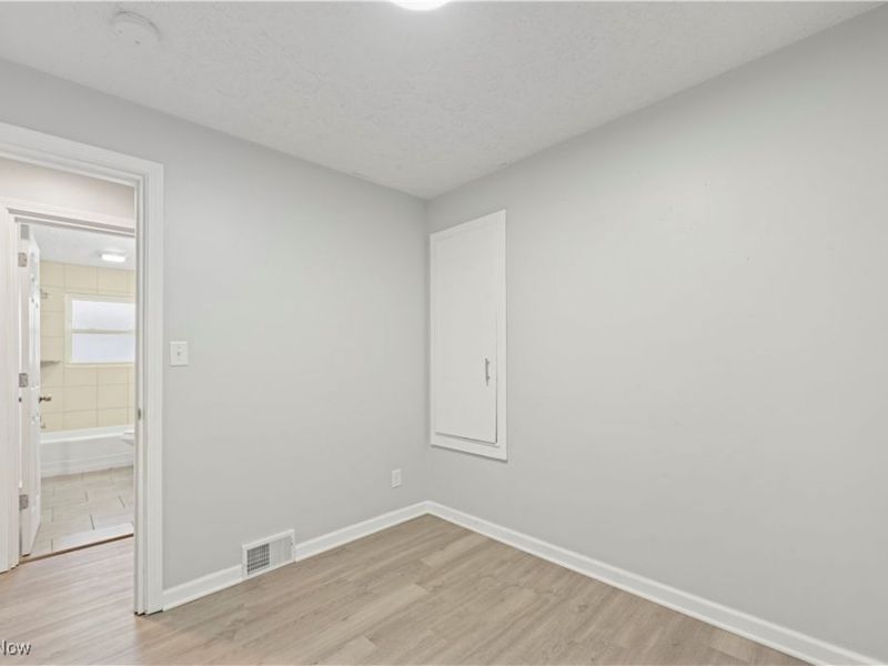 1289 Harpster Avenue, Akron, OH 44314 Photo 13