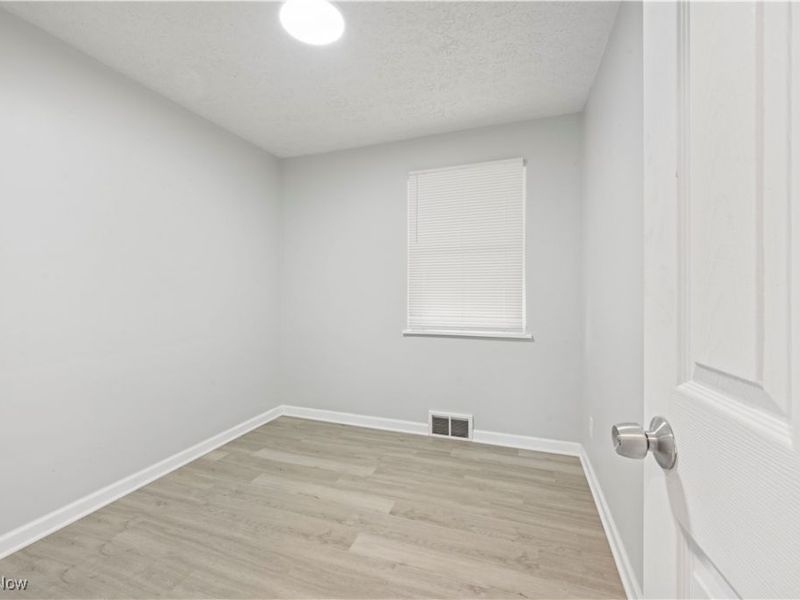 1289 Harpster Avenue, Akron, OH 44314 Photo 8