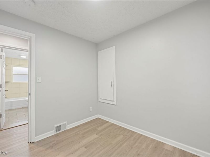 1289 Harpster Avenue, Akron, OH 44314 Photo 9