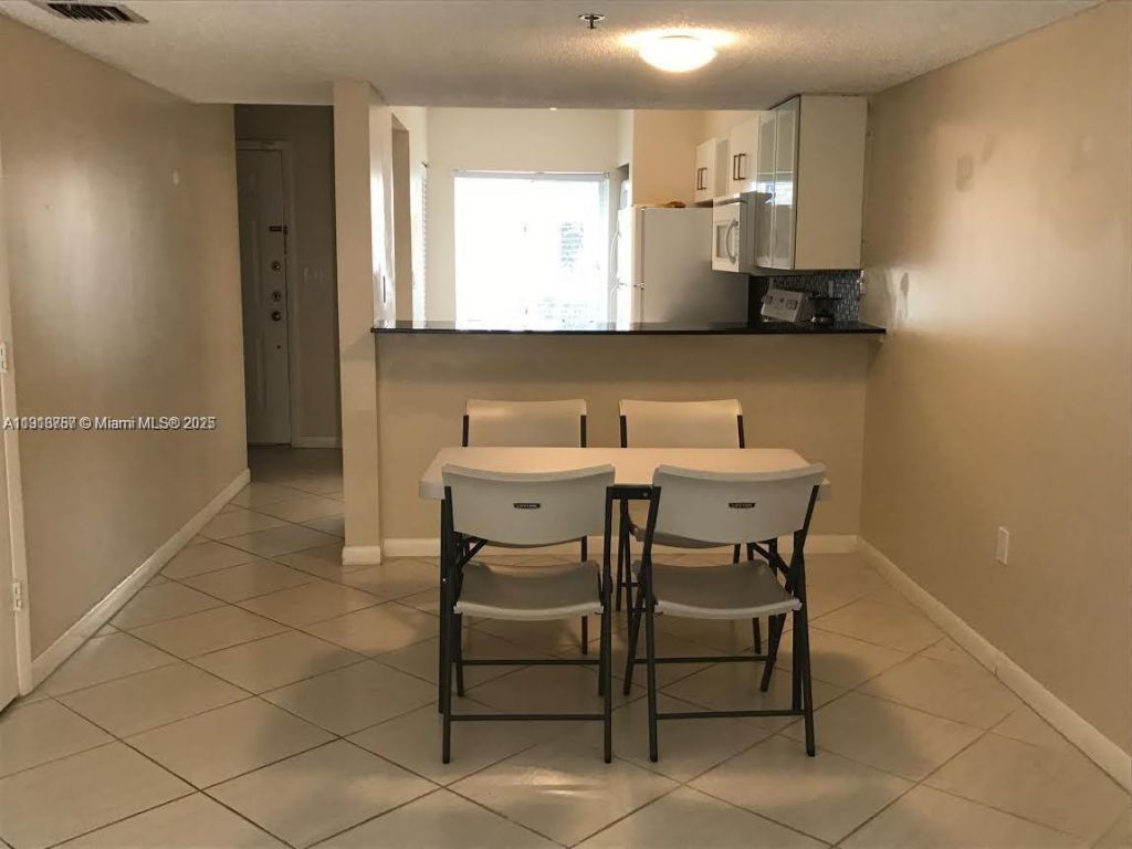 165 Riviera Cir, Unit 58-9, Weston, FL 33326 Photo