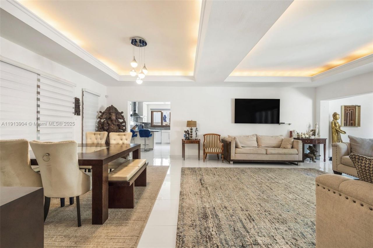 4120 Hardie Ave, Miami, FL 33133 Photo