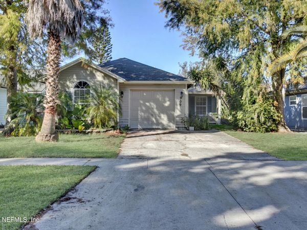 909 GAVAGAN Road, Jacksonville, FL 32233