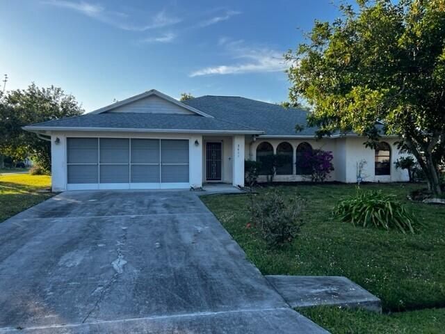 2661 SE Osage Avenue, Port Saint Lucie, FL 34952 Photo