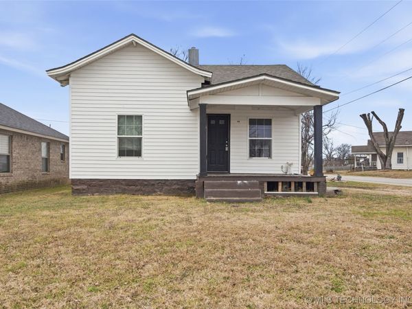 221 N Dorothy Avenue, Claremore, OK 74017