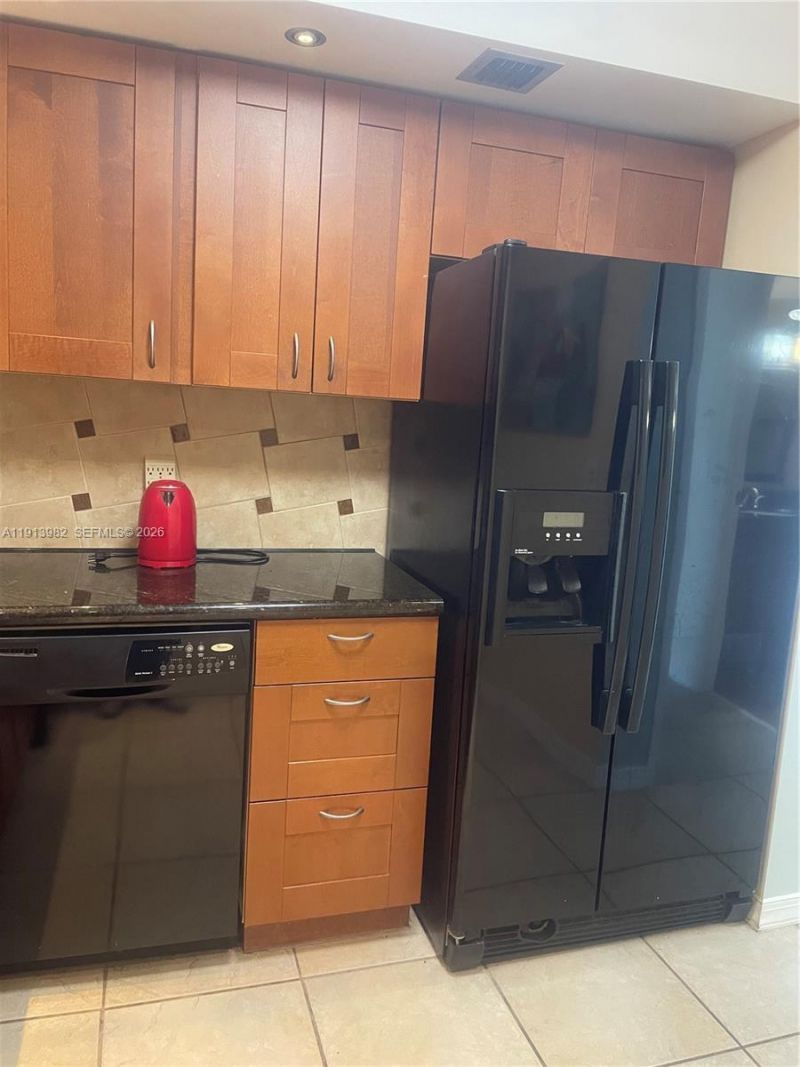 2049 S Ocean Dr, Unit 904, Hallandale Beach, FL 33009 Photo