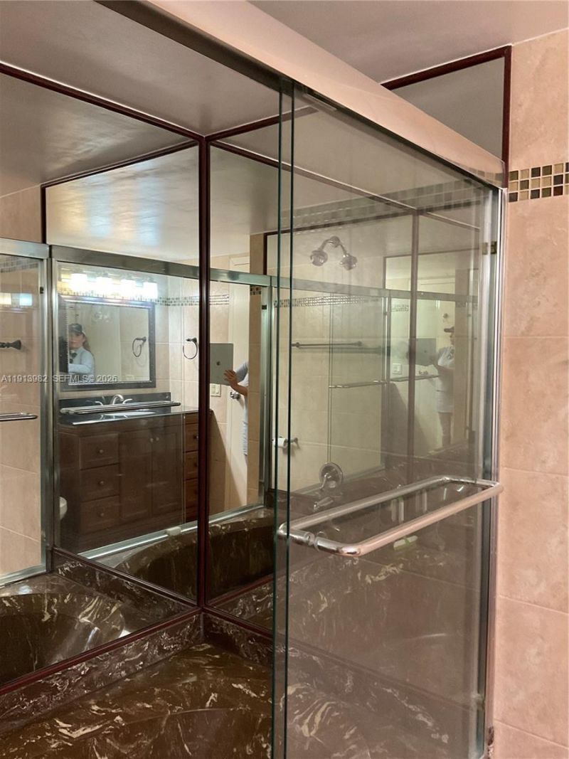 2049 S Ocean Dr, Unit 904, Hallandale Beach, FL 33009 Photo