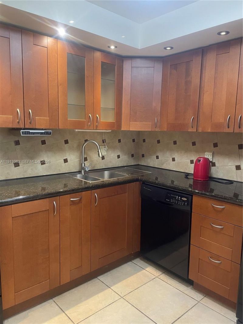 2049 S Ocean Dr, Unit 904, Hallandale Beach, FL 33009 Photo