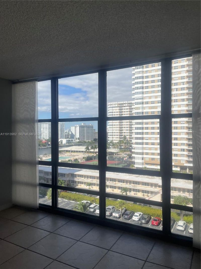 2049 S Ocean Dr, Unit 904, Hallandale Beach, FL 33009 Photo