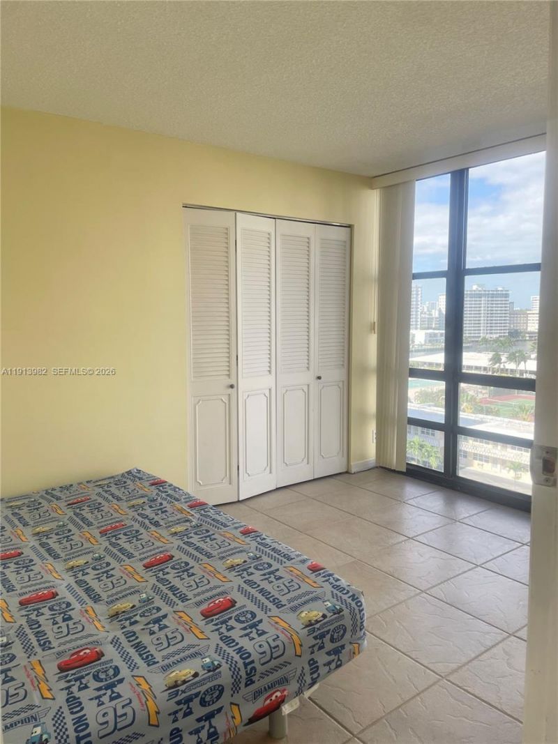 2049 S Ocean Dr, Unit 904, Hallandale Beach, FL 33009 Photo