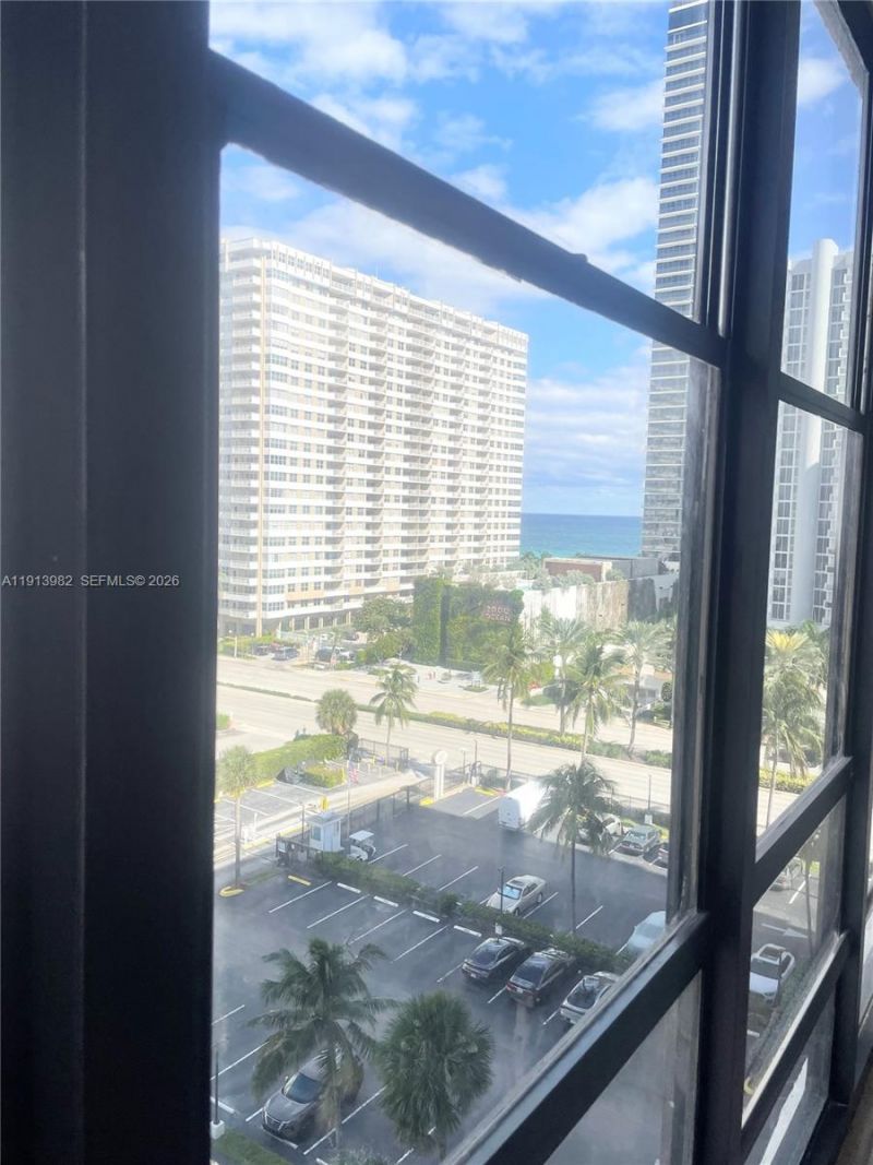 2049 S Ocean Dr, Unit 904, Hallandale Beach, FL 33009 Photo